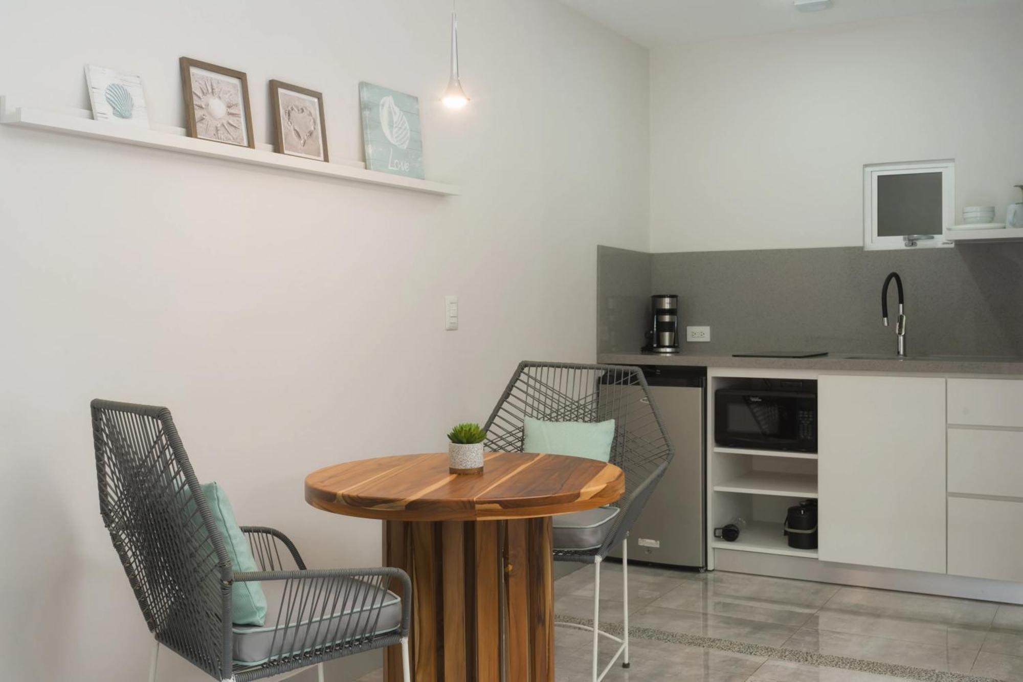 Tamarindo Bay Suites - Self Check In, Adults Only Eksteriør billede